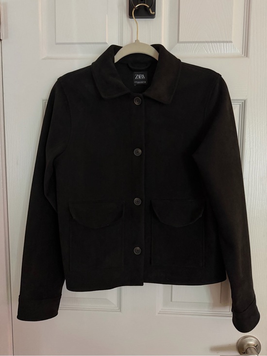 Zara Jackets & Blazers - ZARA Black Button-Up Jean Jacket with Flap Pockets